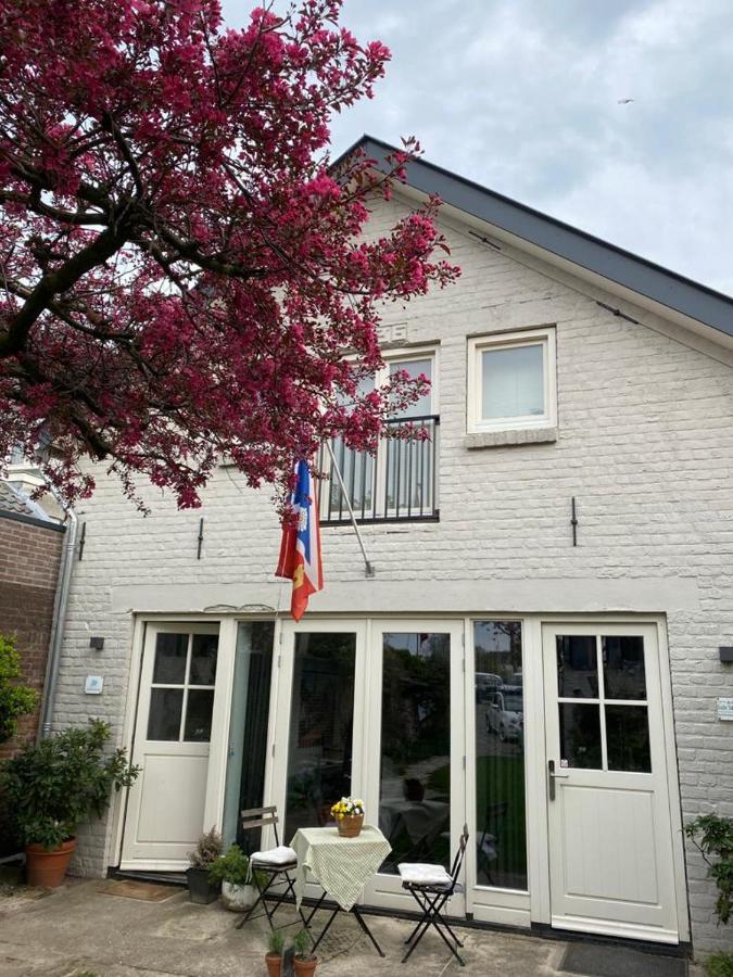 B&B In De Oude Smederij Zaltbommel Exterior foto